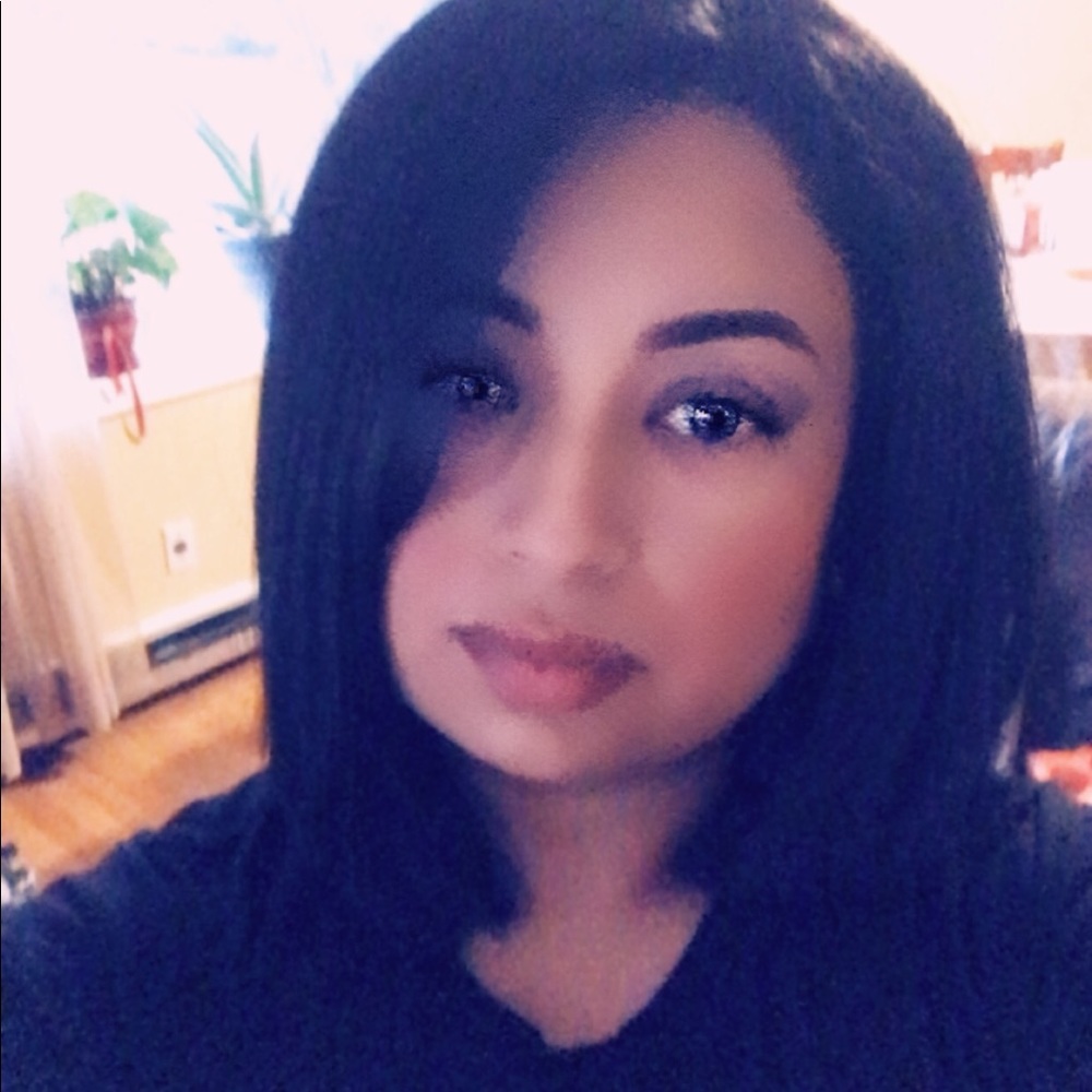 Meet your Posher, Maria